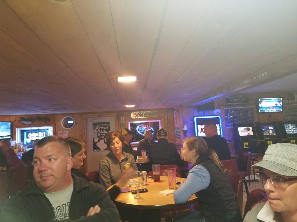 Drews Lakeside Bar & Grill | restaurant | 219 W Water St, Montello, WI 53949, USA | 6082972834 OR +1 608-297-2834