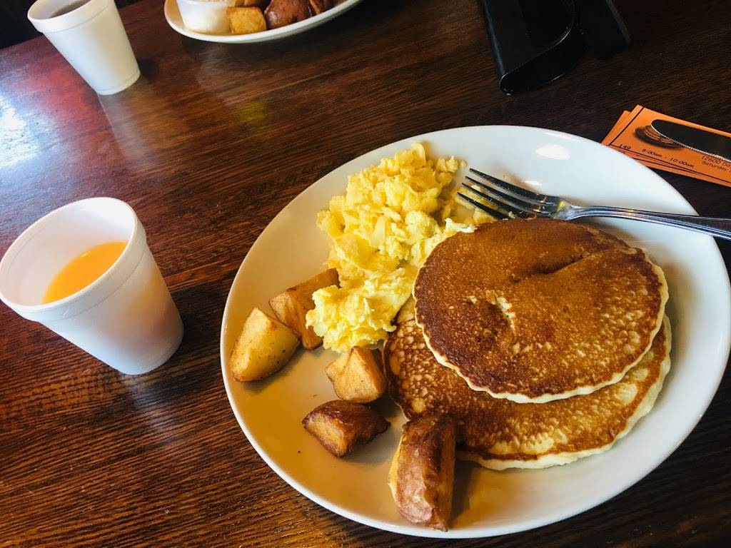 Applebees Grill + Bar | restaurant | 12600 Day St, Moreno Valley, CA 92553, USA | 9514131418 OR +1 951-413-1418