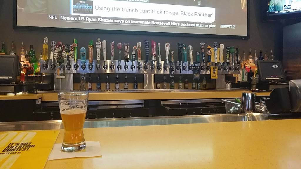 Buffalo Wild Wings | restaurant | 72-920 CA-111, Palm Desert, CA 92260, USA | 7607799464 OR +1 760-779-9464