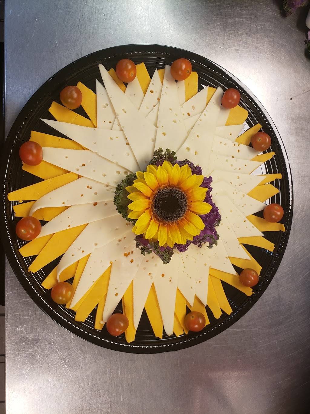 nicoles deli and grill | restaurant | 26584 Bouquet Canyon Rd, Saugus, CA 91350, USA | 6619771666 OR +1 661-977-1666