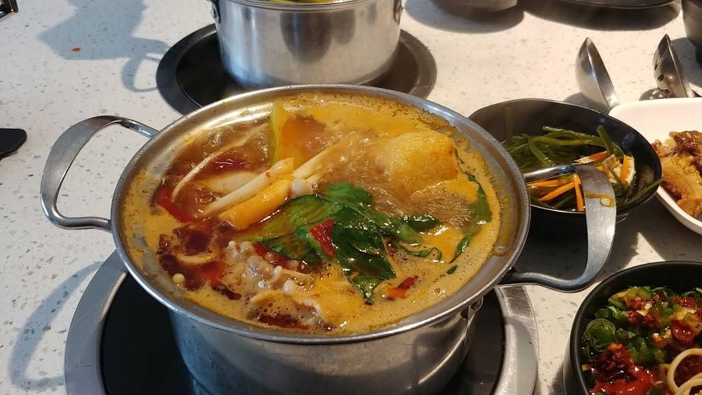 Urban Hot Pot | restaurant | 1800 Rockville Pike H2, Rockville, MD 20852, USA | 2406696710 OR +1 240-669-6710