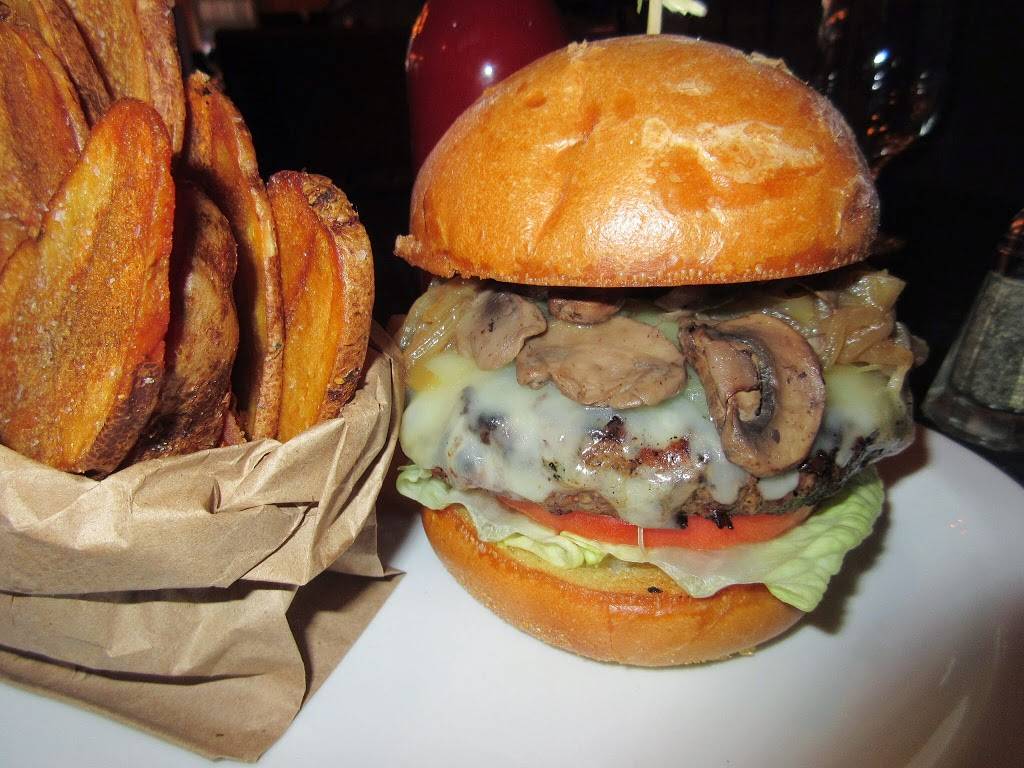 Oh Brians on the Green | restaurant | 1300 Raritan Rd, Clark, NJ 07066, USA | 7326699024 OR +1 732-669-9024