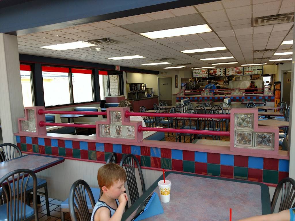 Burger King | restaurant | 1715 E Perry St, Port Clinton, OH 43452, USA | 4197346040 OR +1 419-734-6040