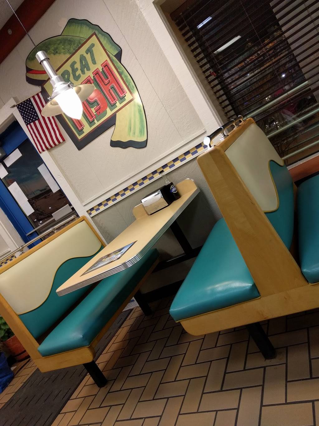 Long John Silvers | restaurant | 520 S Memorial Dr, New Castle, IN 47362, USA | 7655212684 OR +1 765-521-2684