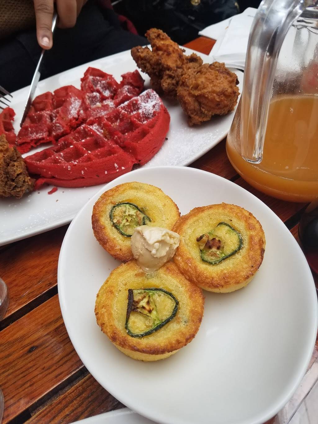 Soco | restaurant | 509 Myrtle Ave, Brooklyn, NY 11205, USA | 7187831936 OR +1 718-783-1936