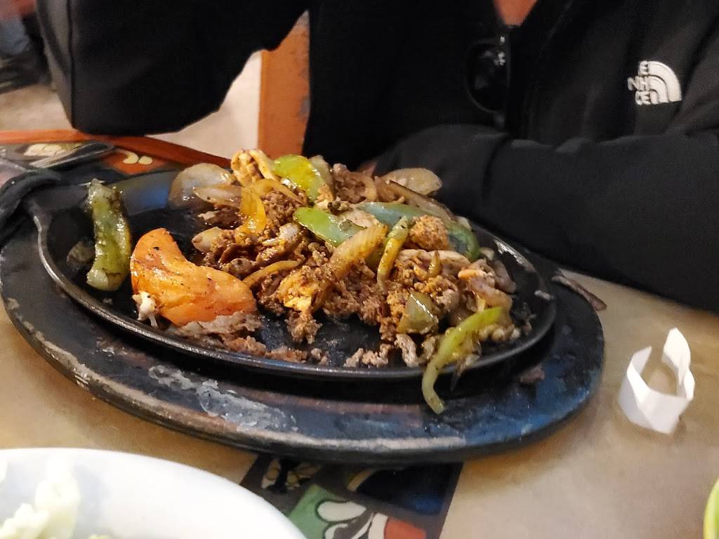 El Rodeo Mexican Restaurant | restaurant | 3567 E Main St, Richmond, IN 47374, USA | 7659653340 OR +1 765-965-3340