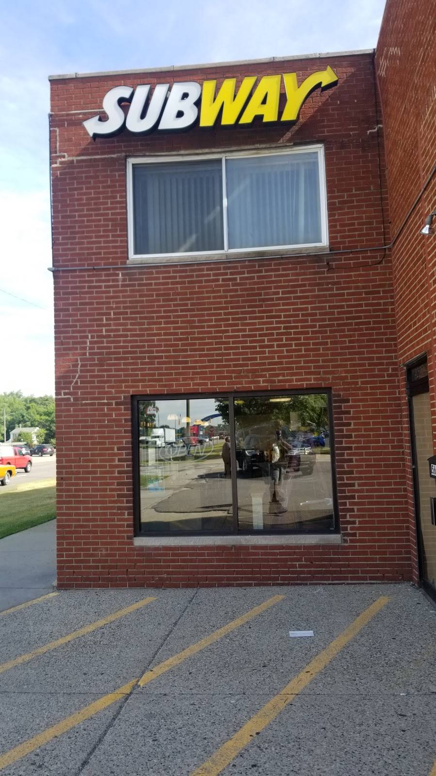 Subway | restaurant | 5605 S Telegraph Rd, Dearborn Heights, MI 48125, USA | 3132951401 OR +1 313-295-1401