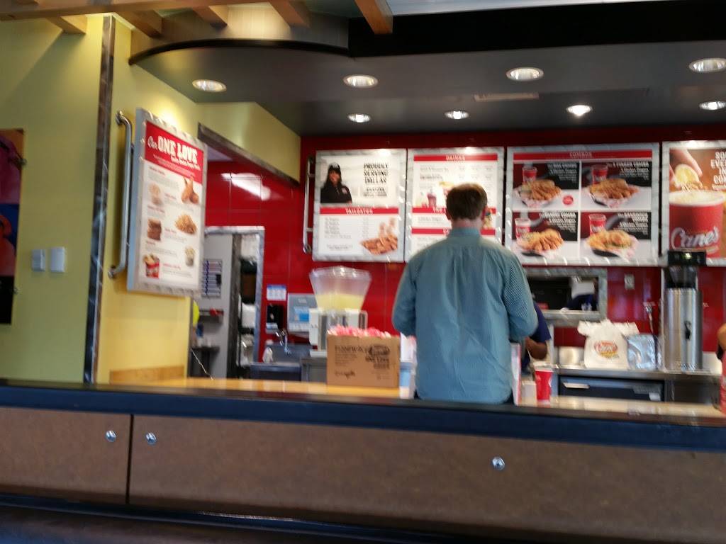 Raising Canes Chicken Fingers | meal takeaway | 11748 N Central Expy, Dallas, TX 75243, USA | 2143417709 OR +1 214-341-7709