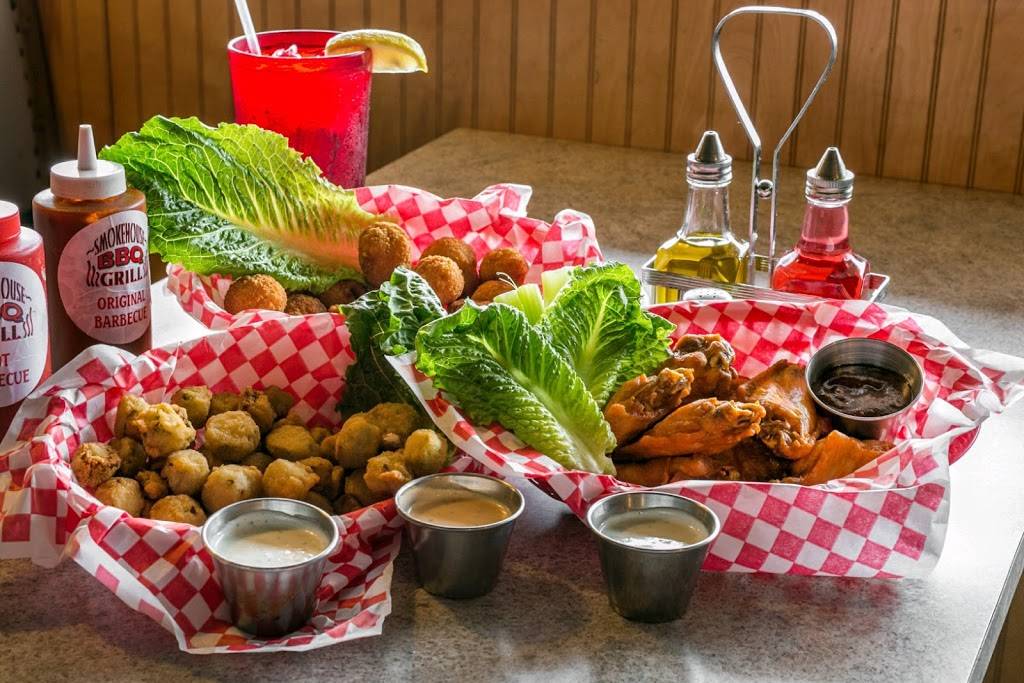 SMOKEHOUSE BBQ GRILL | restaurant | 685 US-1, Vero Beach, FL 32962, USA | 7725628333 OR +1 772-562-8333