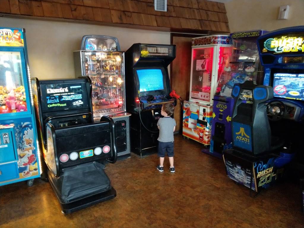 Camillis Pizza | restaurant | 927 Park Ave, Lake Park, FL 33403, USA | 5618443424 OR +1 561-844-3424