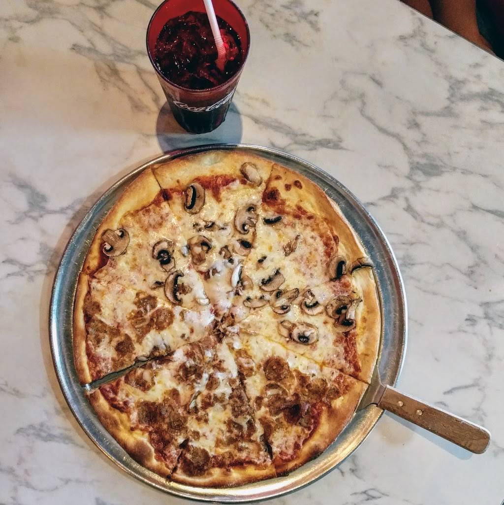 Luigis Pizza | restaurant | 4944 Preston Rd #120, Frisco, TX 75034, USA | 9727125850 OR +1 972-712-5850