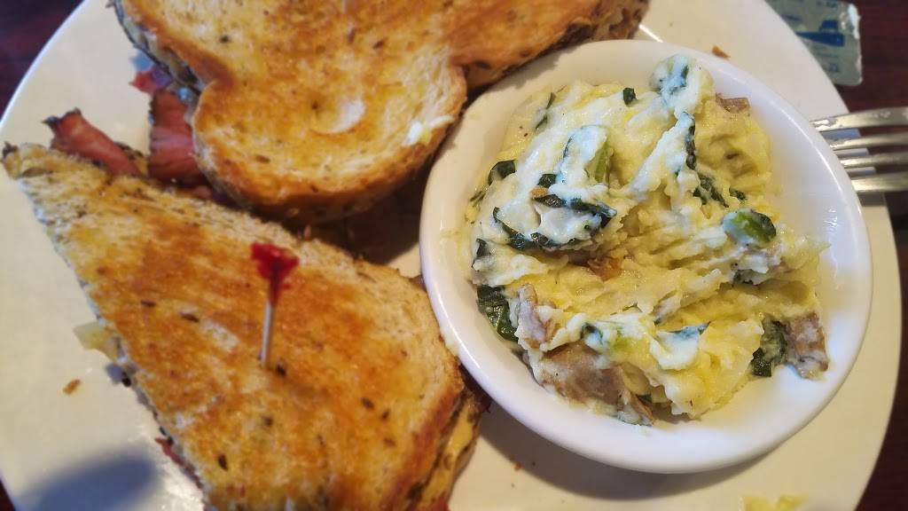 TR Noonans | restaurant | 7408 Pittsford Palmyra Rd, Fairport, NY 14450, USA | 5852230255 OR +1 585-223-0255