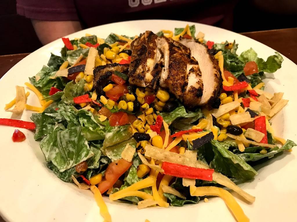 Logans Roadhouse | restaurant | 2146 Lantern Ridge Dr, Richmond, KY 40475, USA | 8596249425 OR +1 859-624-9425