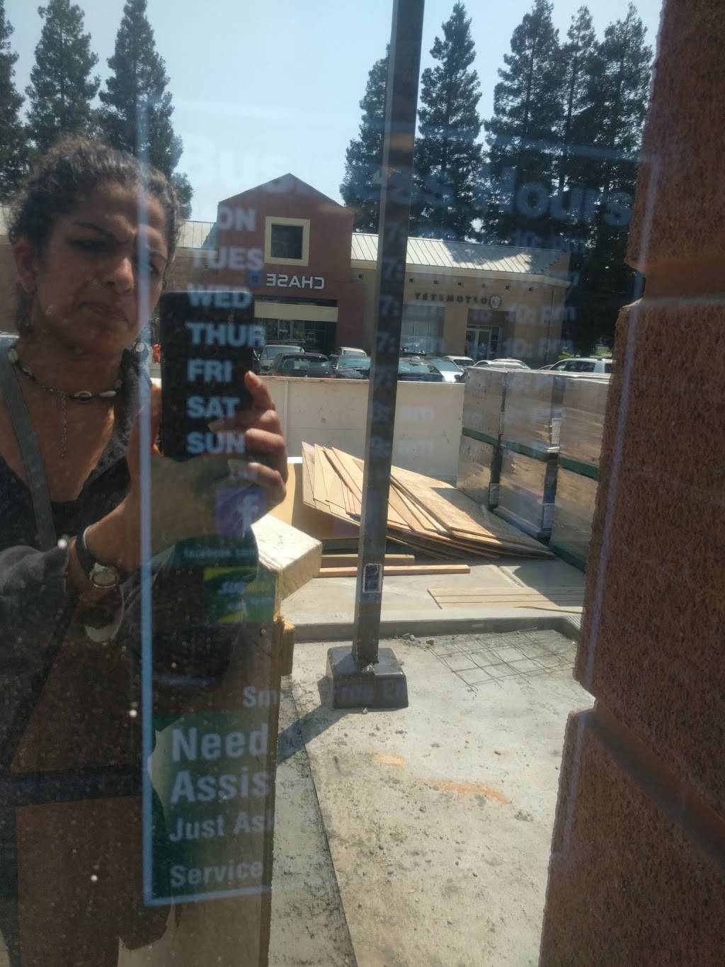 Subway Restaurants | restaurant | 670 River Oaks Parkway, Marketplace Suite M, San Jose, CA 95134, USA | 4084346877 OR +1 408-434-6877