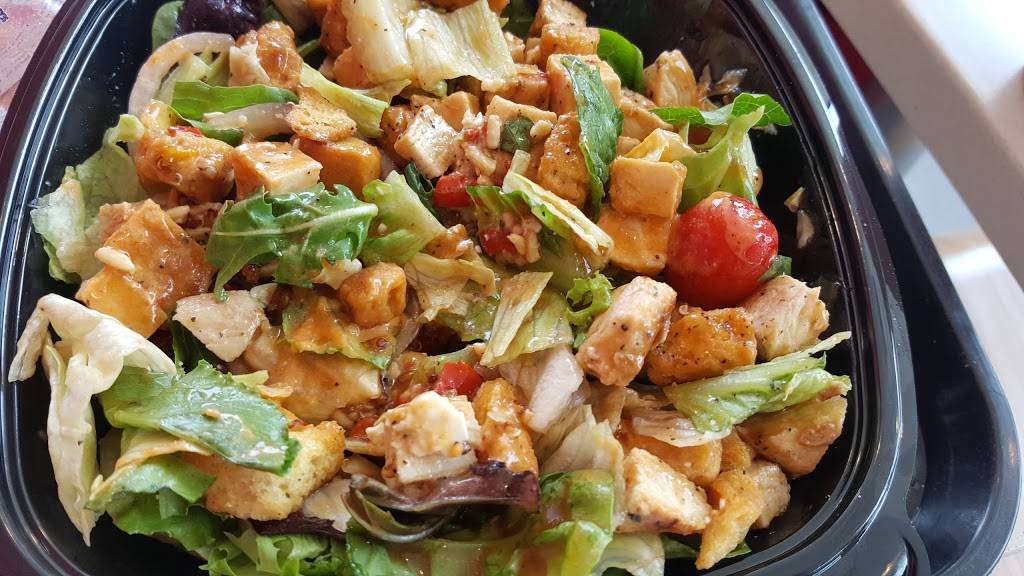 Wendys | restaurant | 860 W Henderson Ave, Porterville, CA 93257, USA | 5597815592 OR +1 559-781-5592