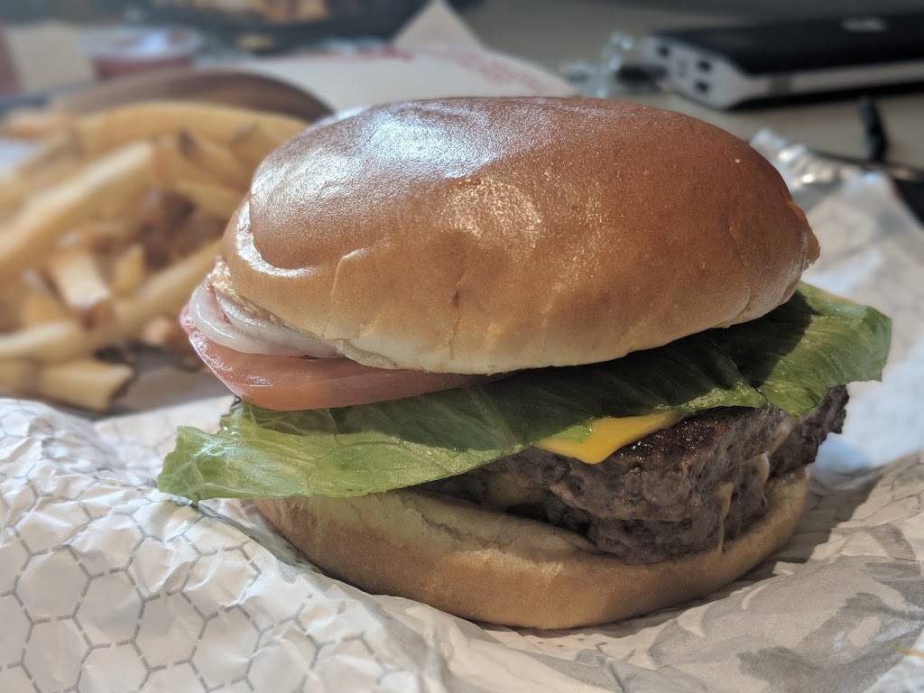 Wendys | restaurant | 3880 Innes Rd, Ottawa, ON K1W 1K9, Canada | 6138013975 OR +1 613-801-3975