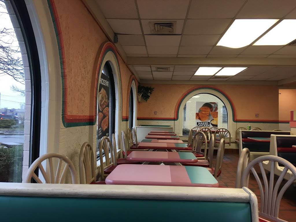 Taco Bell | meal takeaway | 744 Queenston Rd, Hamilton, ON L8G 1A4, Canada | 9055730733 OR +1 905-573-0733