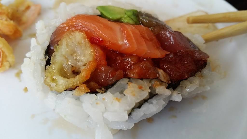 Minato Sushi | restaurant | 23505 El Toro Rd, Lake Forest, CA 92630, USA | 9494724547 OR +1 949-472-4547