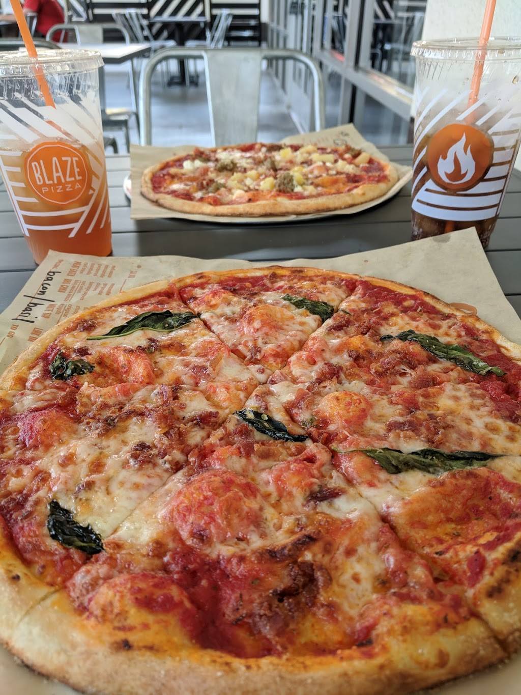 Blaze Pizza | restaurant | 1331 S Lone Hill Ave, Glendora, CA 91740, USA | 9096471453 OR +1 909-647-1453