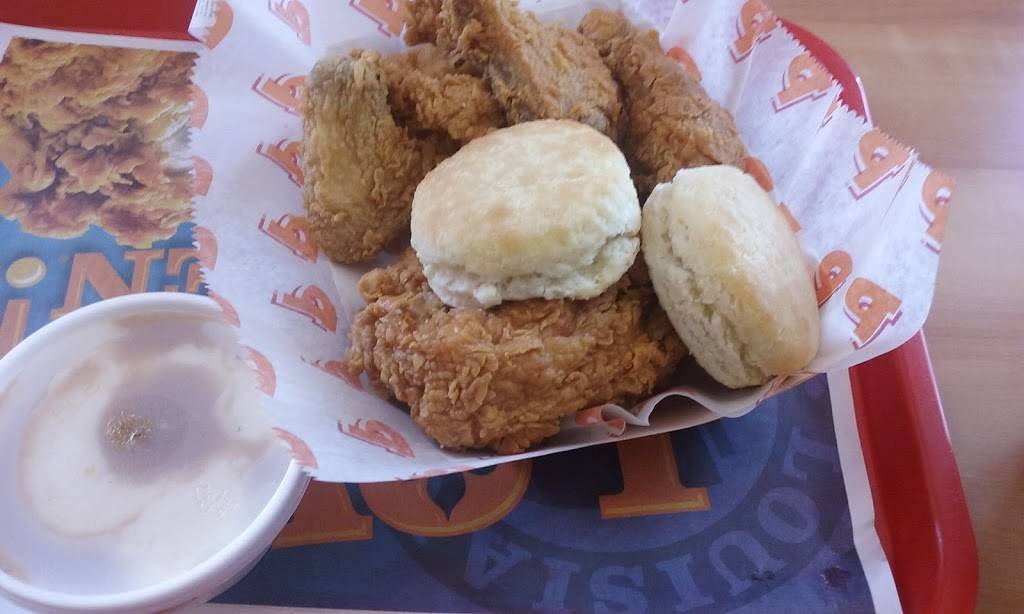 Popeyes Louisiana Kitchen | restaurant | 1112 State St, Schenectady, NY 12304, USA | 5183722301 OR +1 518-372-2301