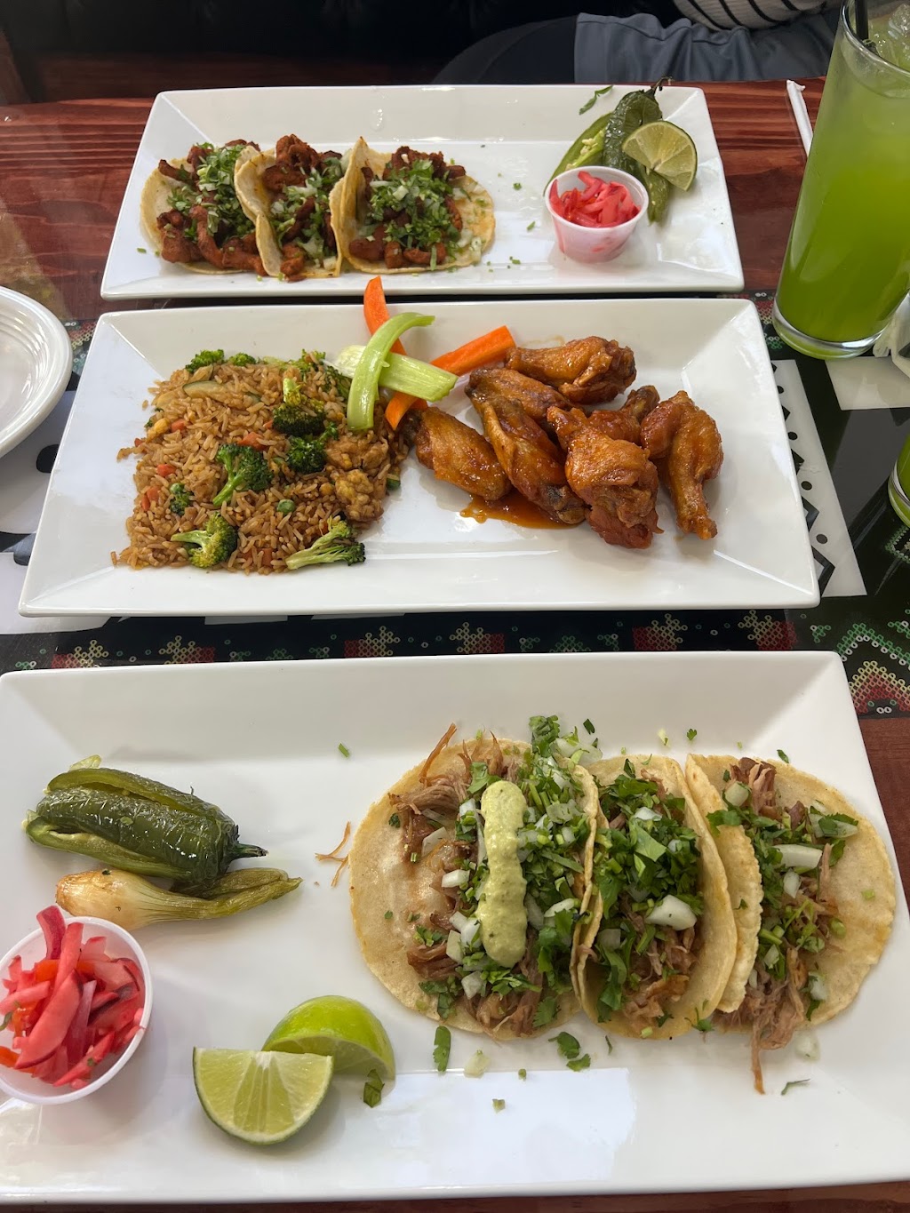 Alexs Tacos and Wings of Lewisburg | restaurant | 125 W Commerce St, Lewisburg, TN 37091, USA | 9314225329 OR +1 931-422-5329