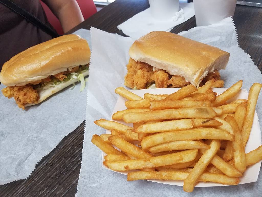 Le Cafe | cafe | 124 Rees St, Breaux Bridge, LA 70517, USA | 3373322500 OR +1 337-332-2500