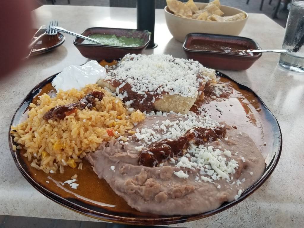 En Fuego Mexican Grille | restaurant | 17W648 22nd St, Oakbrook Terrace, IL 60181, USA | 6306138899 OR +1 630-613-8899