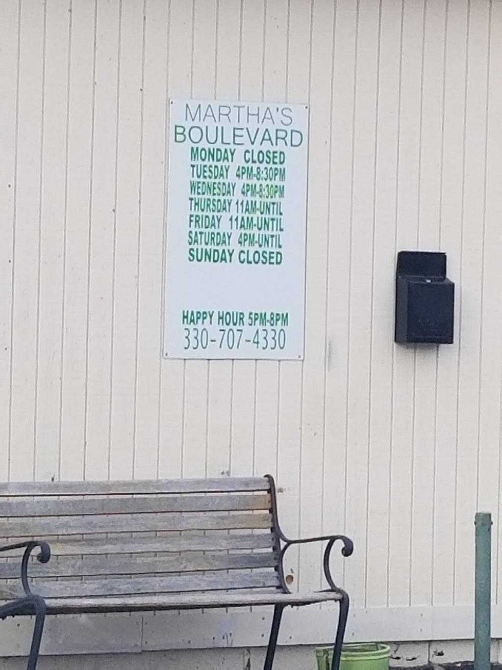 Marthas Boulevard Tavern | restaurant | 2046, 3503 Southern Blvd, Youngstown, OH 44507, USA | 3307074330 OR +1 330-707-4330