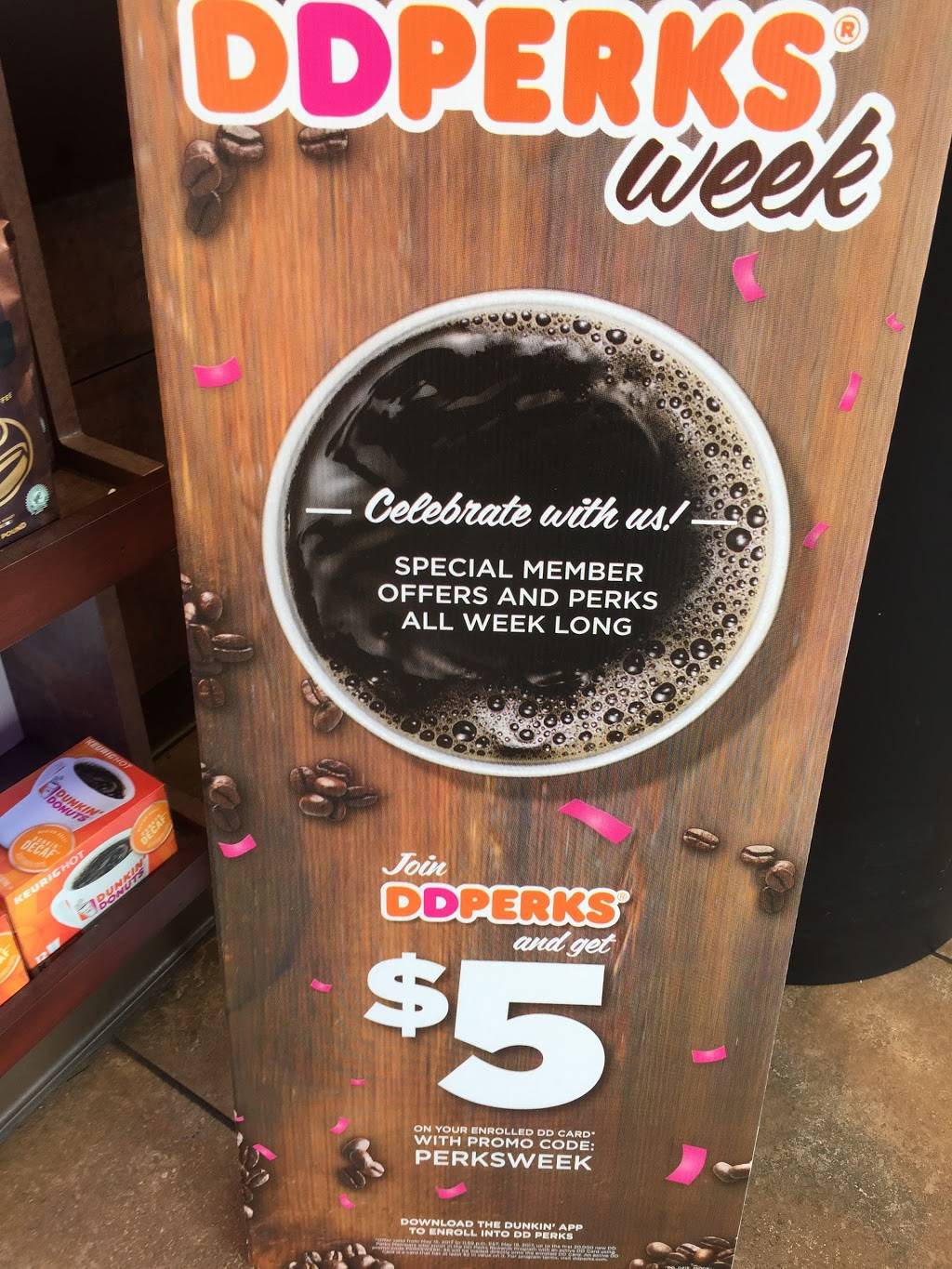 Dunkin Donuts | cafe | 1331 W Fullerton Ave, Chicago, IL 60614, USA | 7734729801 OR +1 773-472-9801