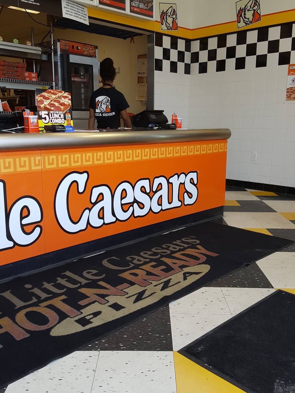 Little Caesars Pizza | meal takeaway | 19 S Groesbeck Hwy, Mt Clemens, MI 48043, USA | 5864694222 OR +1 586-469-4222