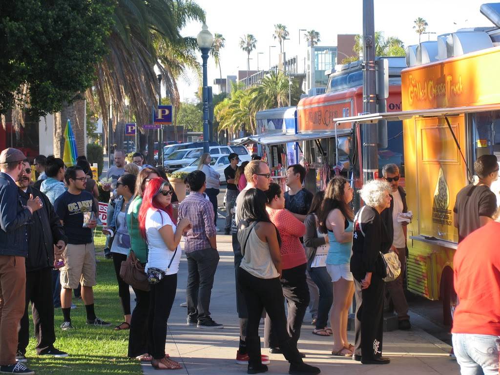 Oxnard Food Trucks - First Thursdays | restaurant | 350 N 5th St, Oxnard, CA 93030, USA | 8052470197 OR +1 805-247-0197