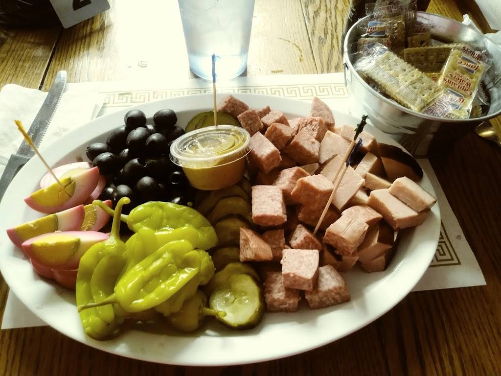 Jack & Georges | restaurant | 2400 4th Ave, Altoona, PA 16602, USA | 8149435622 OR +1 814-943-5622