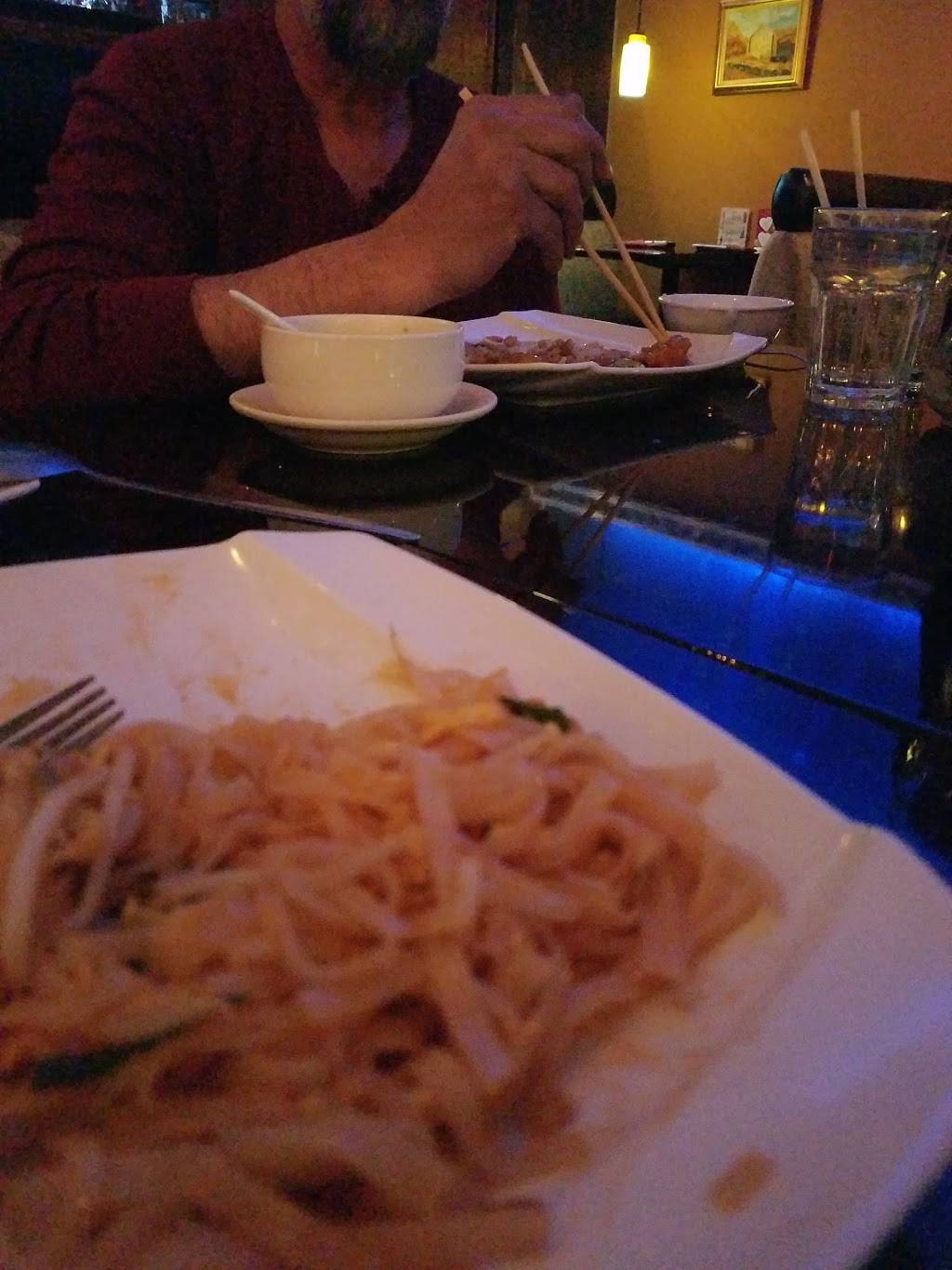 Sweet Mango Sushi Bar & Asian Restaurant | restaurant | 274 S Main St, Newtown, CT 06470, United States | 2032703737 OR +1 203-270-3737