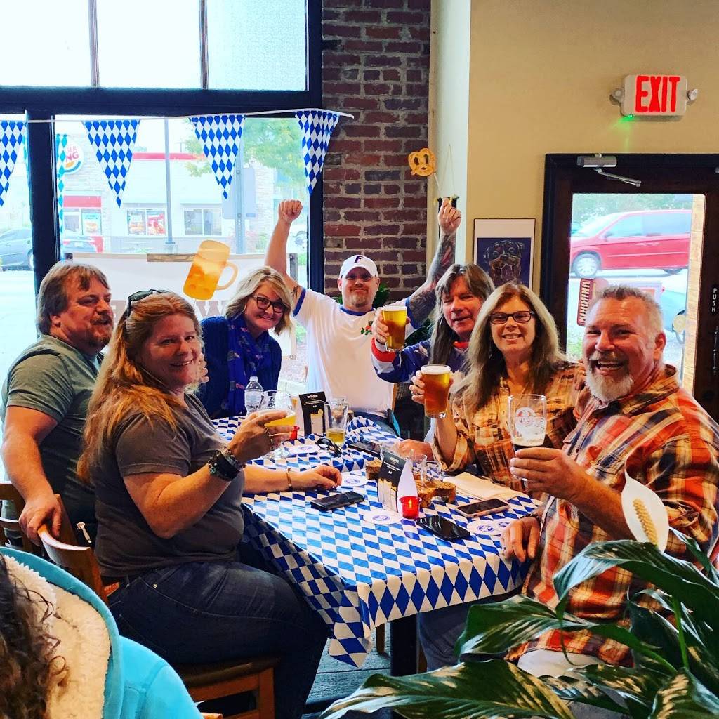 Rotties 221 Biergarten | restaurant | 228 S Main St, Woodruff, SC 29388, USA | 8645694999 OR +1 864-569-4999