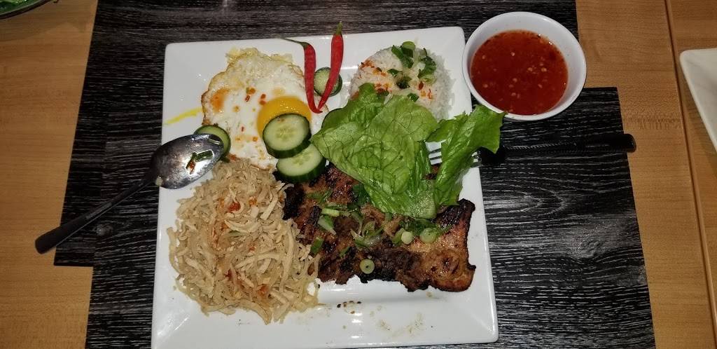 La Maison Pho | restaurant | 4 Rue Belmont, Gatineau, QC J9H 6J5, Canada | 8196828494 OR +1 819-682-8494