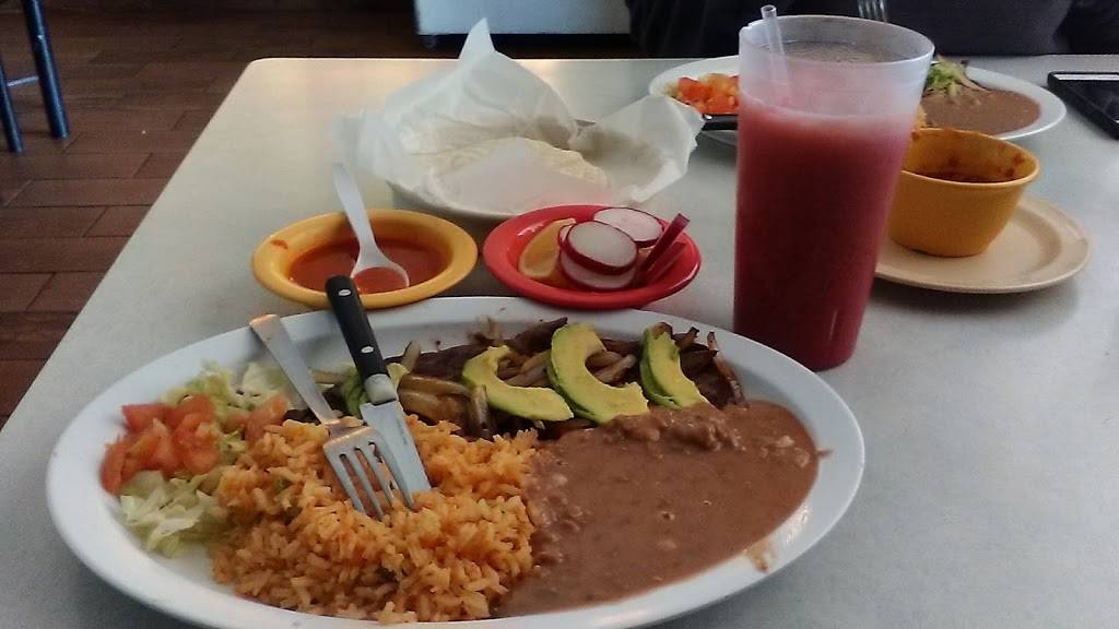 Taqueria Los Altos | restaurant | 205 Chester Ave, Bakersfield, CA 93301, USA | 6613277423 OR +1 661-327-7423