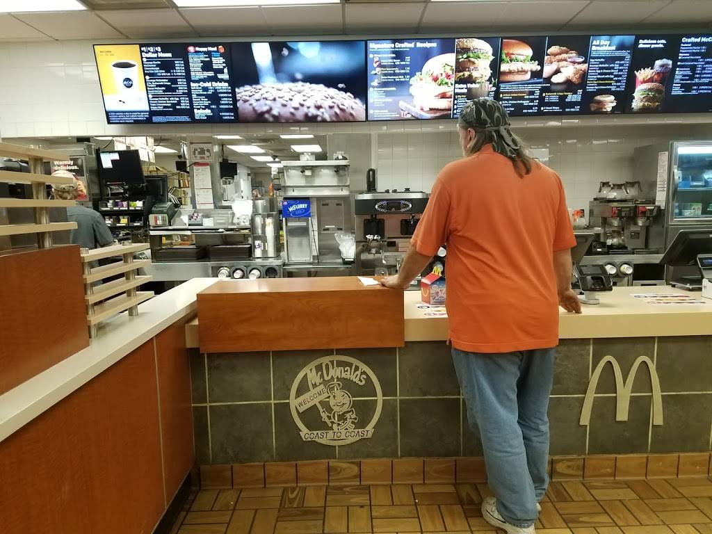 McDonalds | cafe | 3430 Libbey Rd, Perrysburg, OH 43551, USA | 4198376300 OR +1 419-837-6300