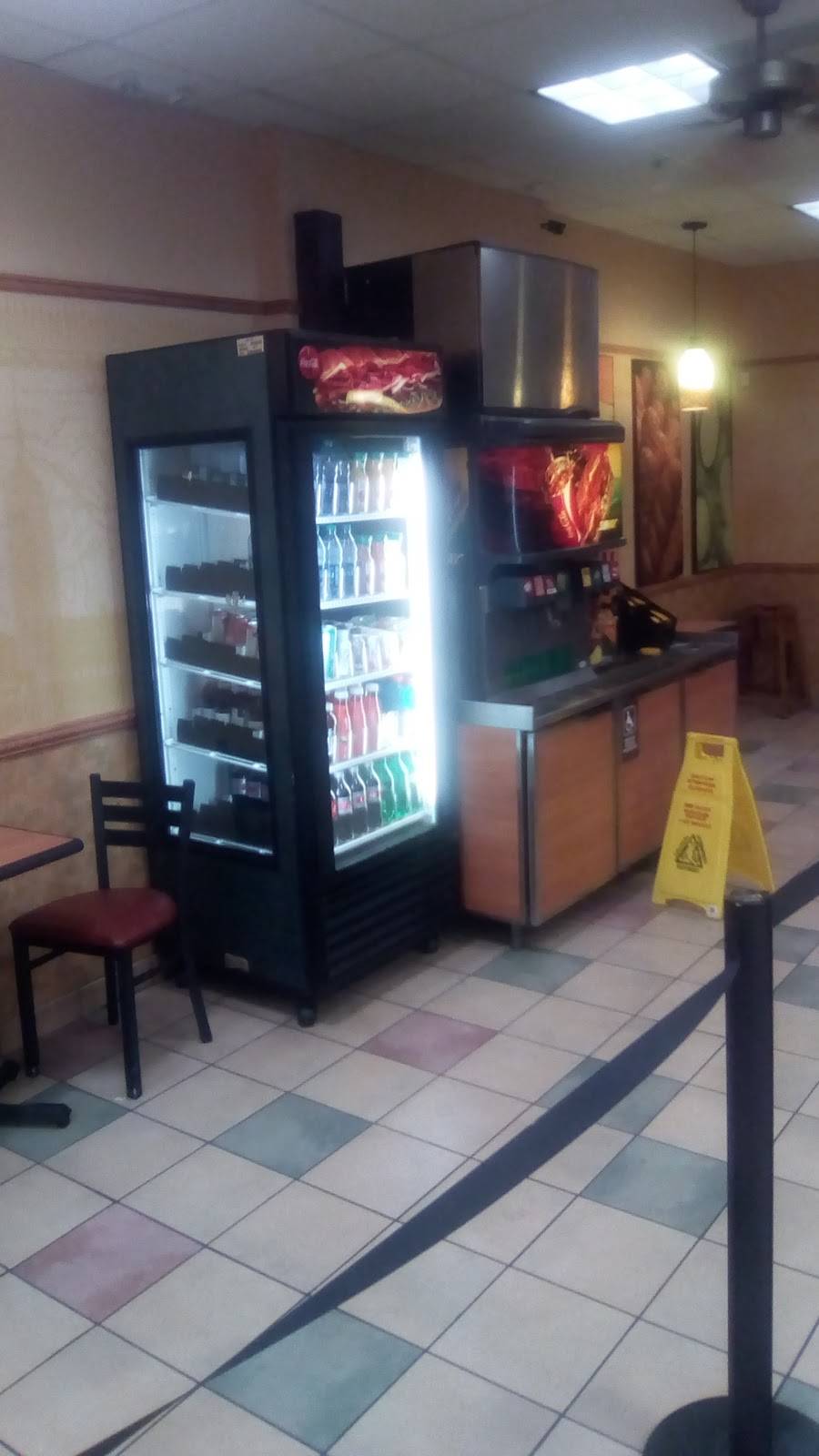 Subway | meal takeaway | 13300 NW 27th Ave #3, Opa-locka, FL 33054, USA | 3056882808 OR +1 305-688-2808