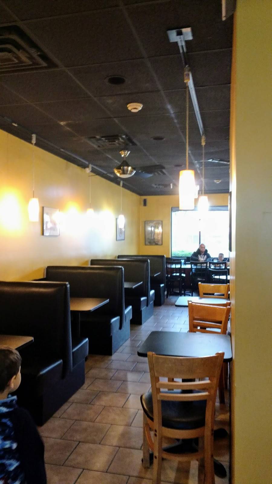 Family House Chinese Restaurant | restaurant | 35 W Schaumburg Rd, Schaumburg, IL 60194, USA | 8474665203 OR +1 847-466-5203