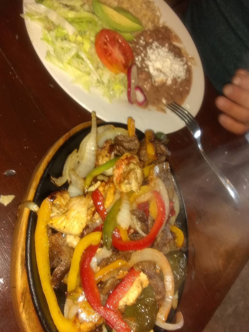 Mr TACO Antojitos Lupita | restaurant | 121 Bear Mountain Blvd, Arvin, CA 93203, USA | 6618548748 OR +1 661-854-8748