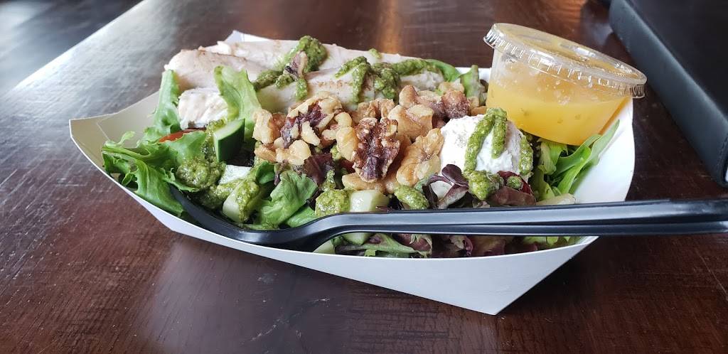 Osgoods | restaurant | 11530 W Burleigh St, Wauwatosa, WI 53222, USA | 4149886044 OR +1 414-988-6044