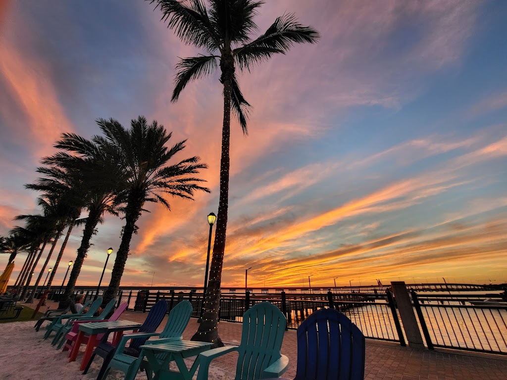 TTs Tiki Bar | restaurant | 33 Tamiami Trail, Punta Gorda, FL 33950, USA | 9416376770 OR +1 941-637-6770