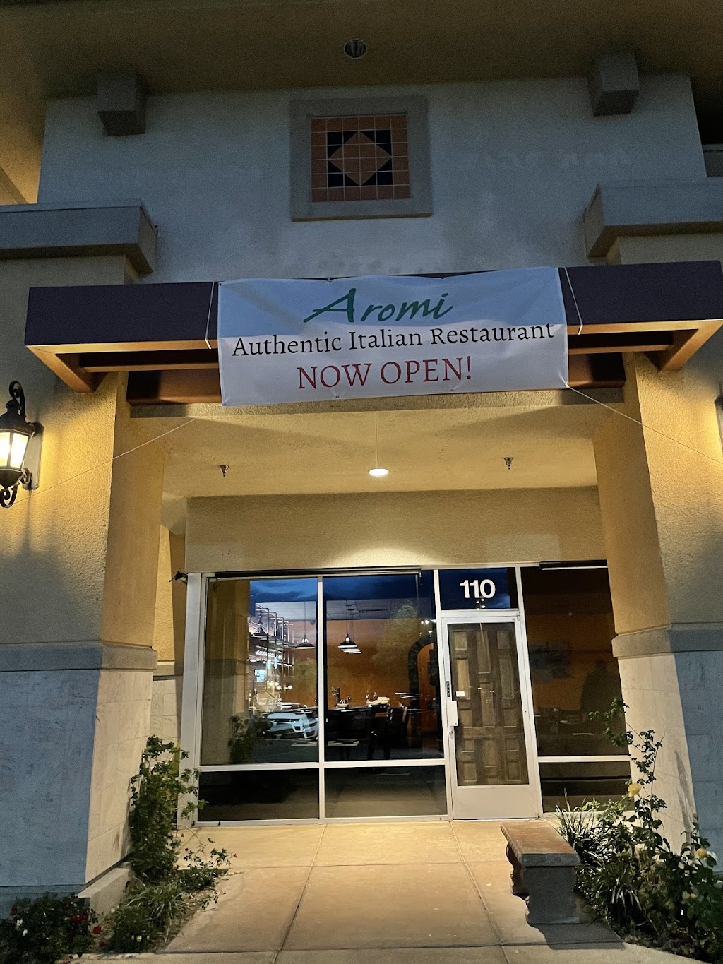 Aromi | restaurant | 2110 N Rampart Blvd #110, Las Vegas, NV 89128, USA | 7252046196 OR +1 725-204-6196