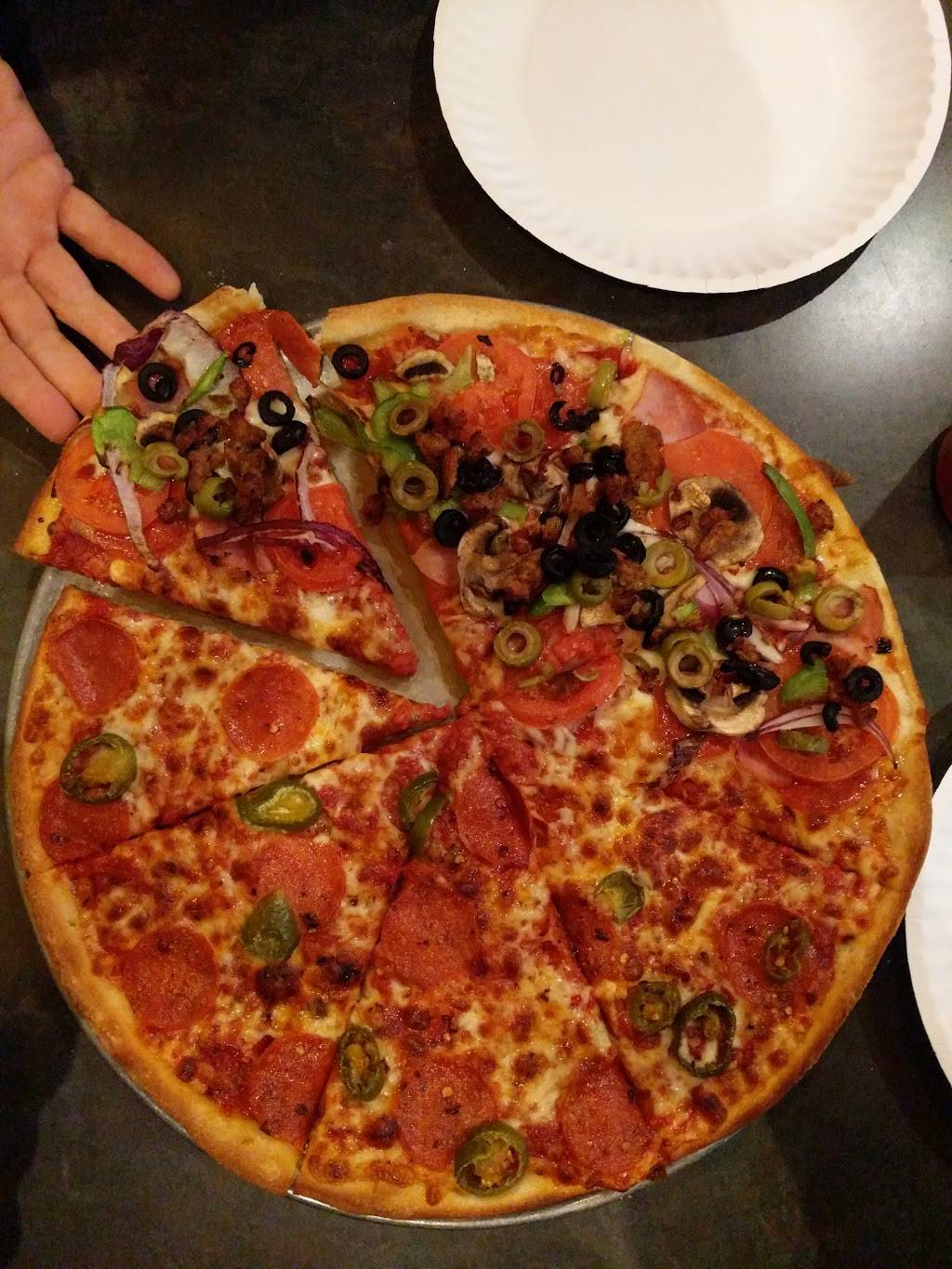 Austins Pizza Pflugerville | restaurant | 15424 Farm to Market Rd 1825 #230, Austin, TX 78660, USA | 5127958888 OR +1 512-795-8888