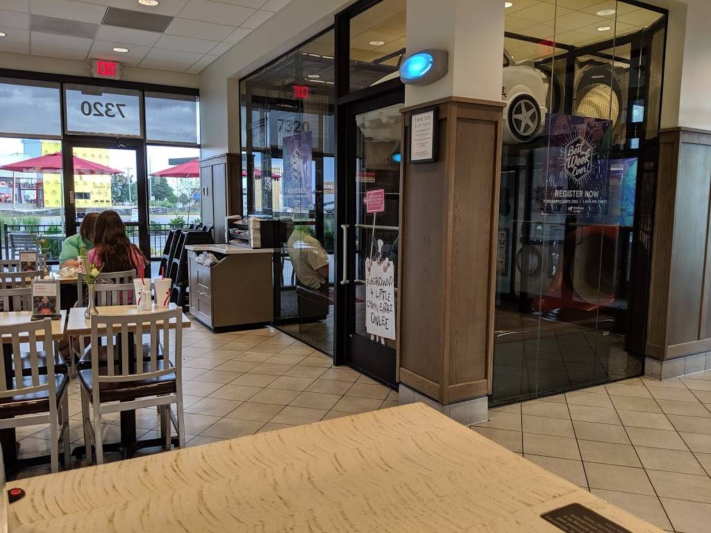 Chick-fil-A | restaurant | 7320 W Taft St, Wichita, KS 67209, USA | 3167292697 OR +1 316-729-2697