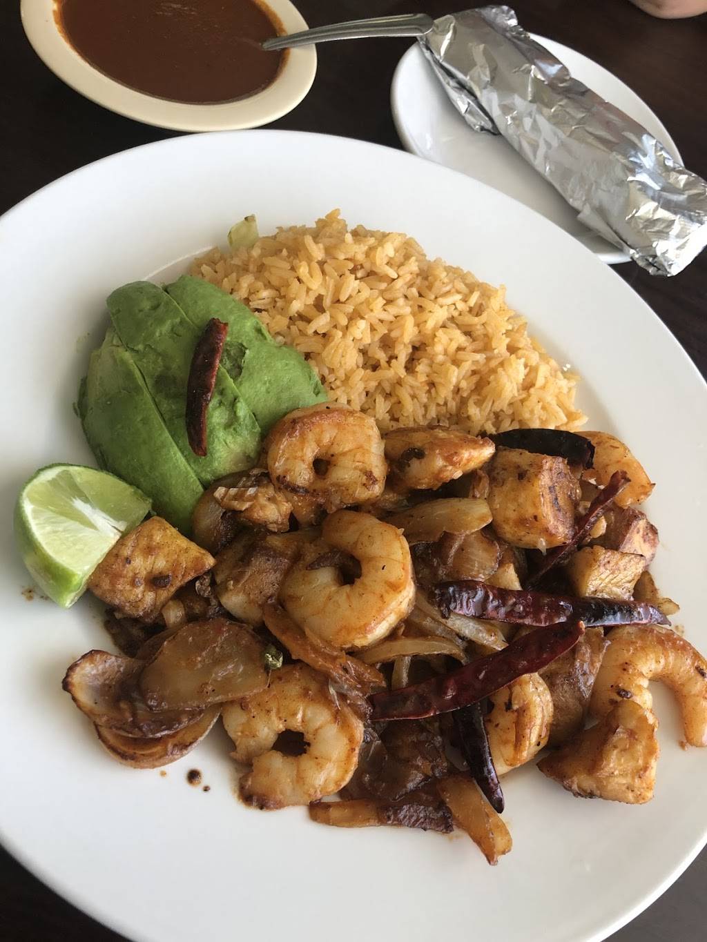 La Antigua Mexican Grill | restaurant | 217 East Side Blvd, Muskogee, OK 74403, USA | 9185776898 OR +1 918-577-6898