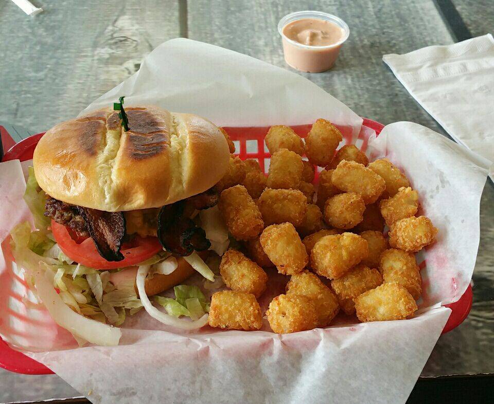 Old Town Burger & Breakfast | restaurant | 813 W Main St, Battle Ground, WA 98604, USA | 3606660522 OR +1 360-666-0522