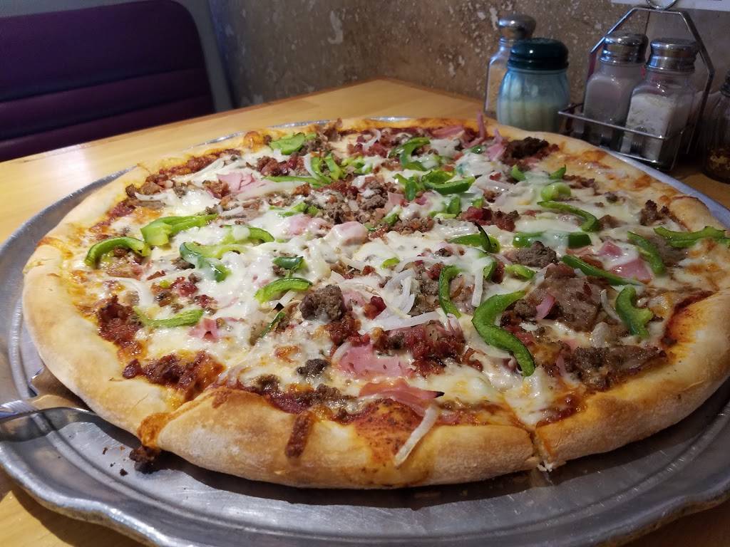 San Remo Pizza & Pasta | restaurant | 1914 14th St W, Bradenton, FL 34205, USA | 9417490105 OR +1 941-749-0105