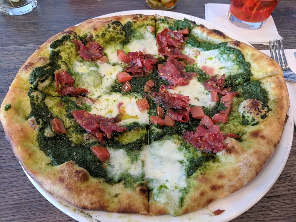 Robusto | restaurant | #26, Place Frontenac, Boulevard Leclerc O, Granby, QC J2G 1V3, Canada | 4509561956 OR +1 450-956-1956