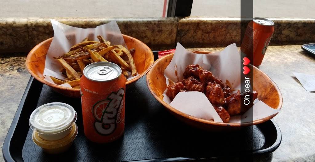 Four Star Wings | restaurant | 5926 S Pulaski Rd, Chicago, IL 60629, USA | 7734240241 OR +1 773-424-0241